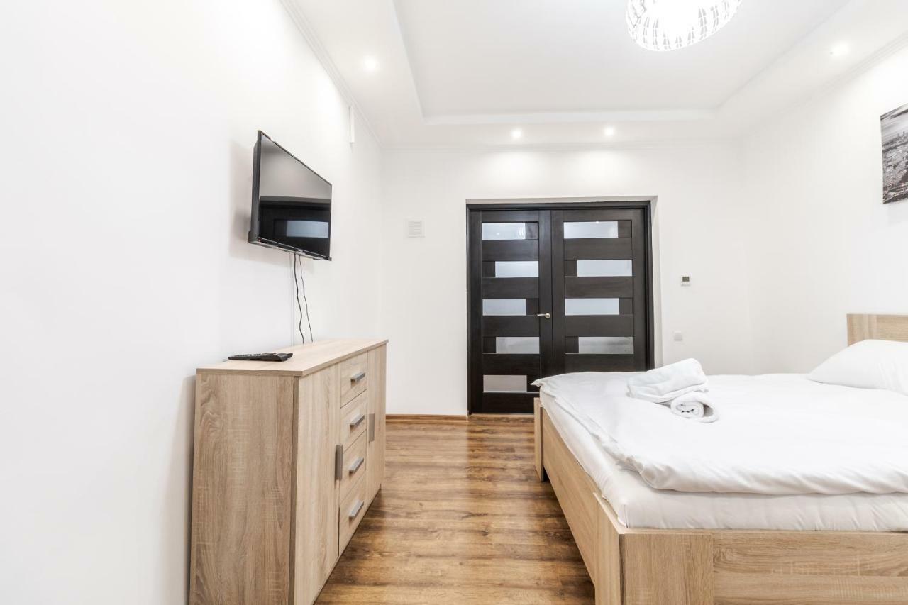 Homey Apartment Lviv Dış mekan fotoğraf