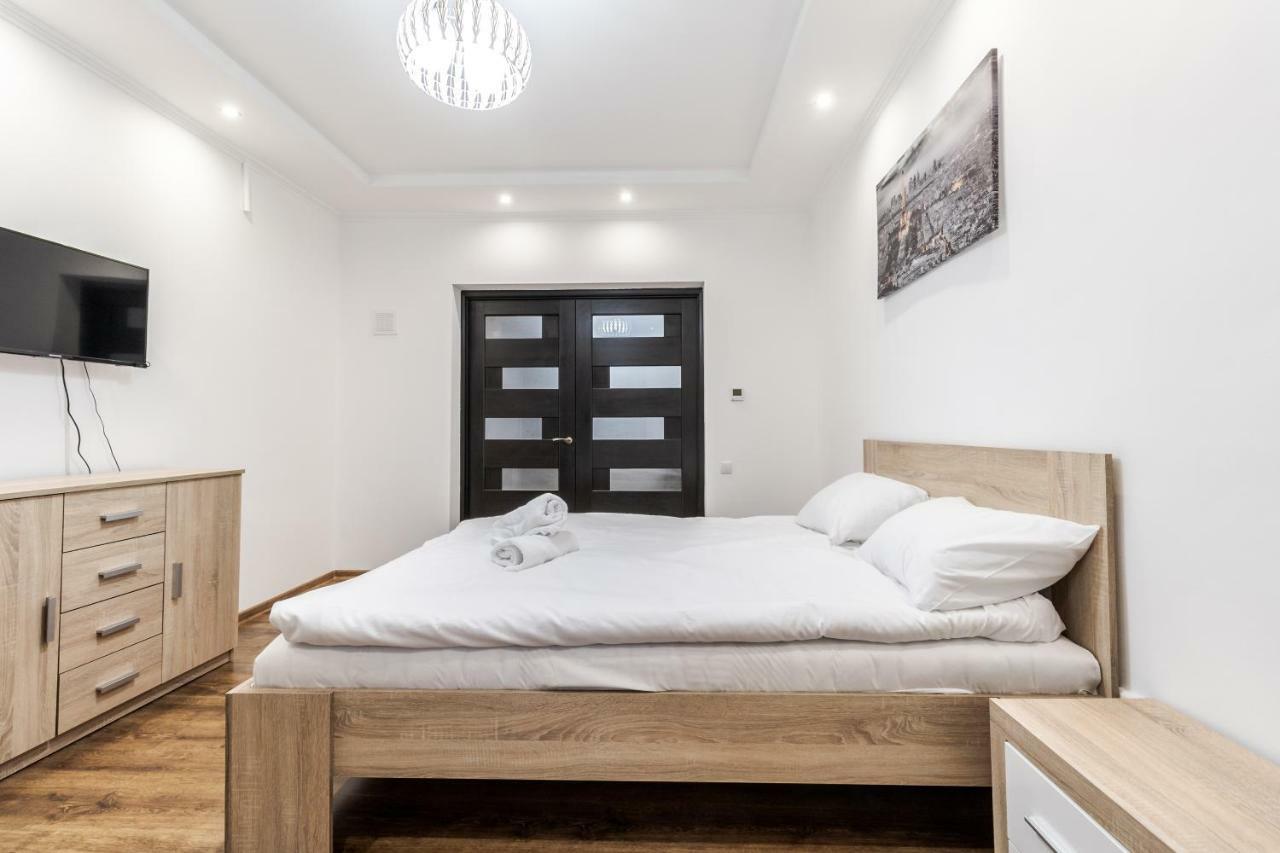 Homey Apartment Lviv Dış mekan fotoğraf