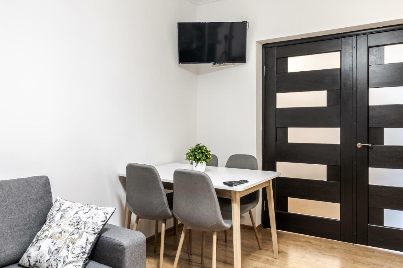 Homey Apartment Lviv Dış mekan fotoğraf